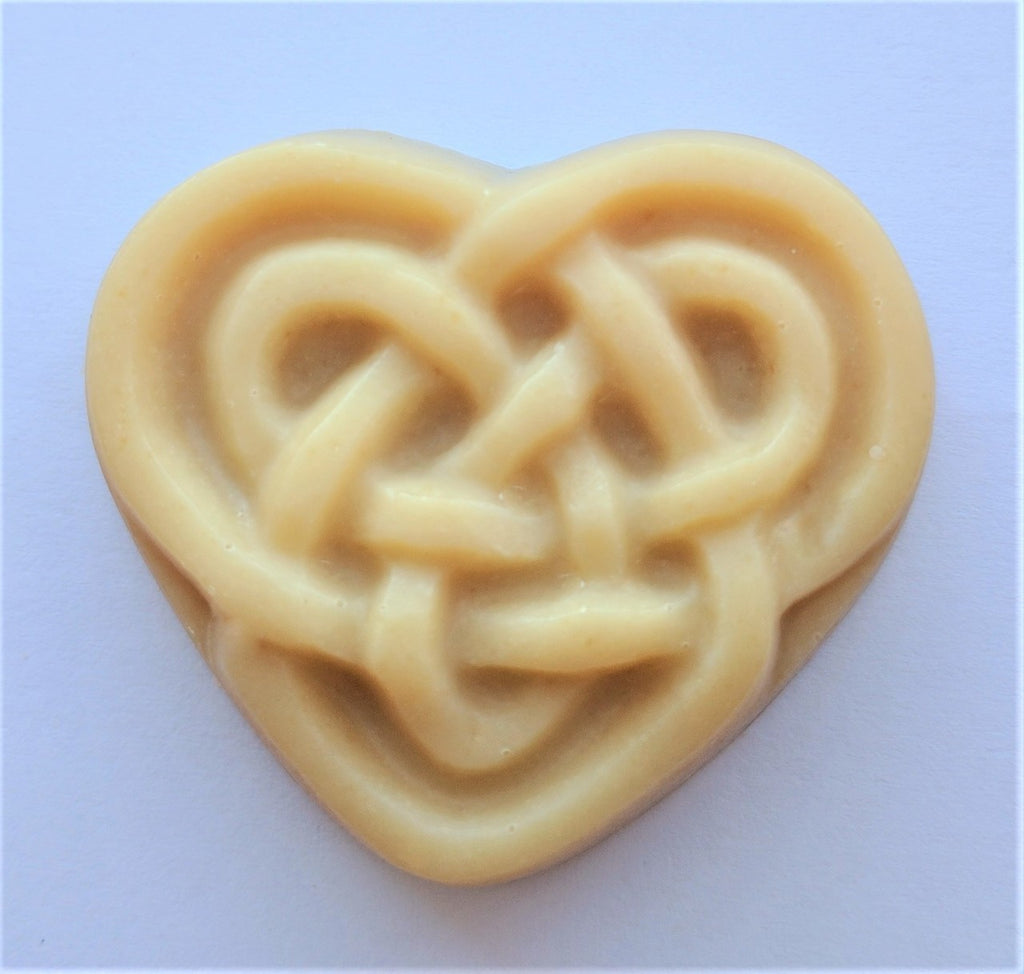 Guest Heart Celtic - Lily of the Valley