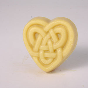 Hearts Celtic Knot - Peppermint with Tea Leaf Bits